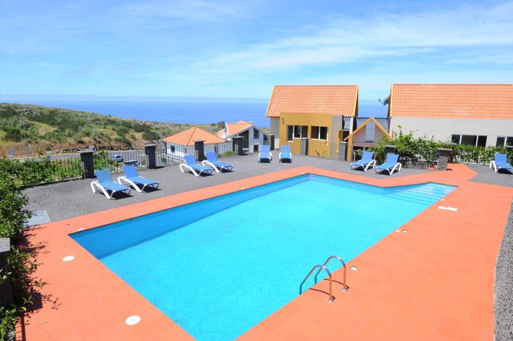 Residencial Farol Acomodação com café da manhã Ponta do Pargo Exterior foto