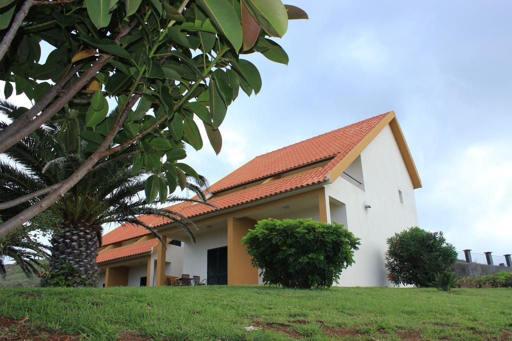 Residencial Farol Acomodação com café da manhã Ponta do Pargo Exterior foto